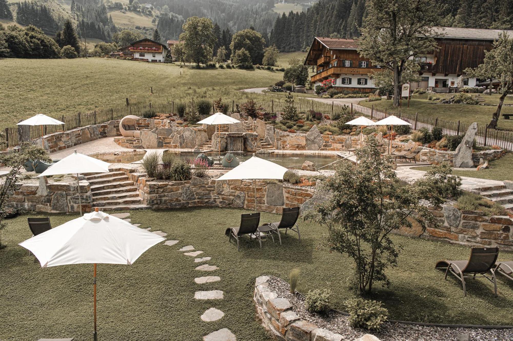 Aster Boutique Hotel & Chalets Fuegenberg Extérieur photo