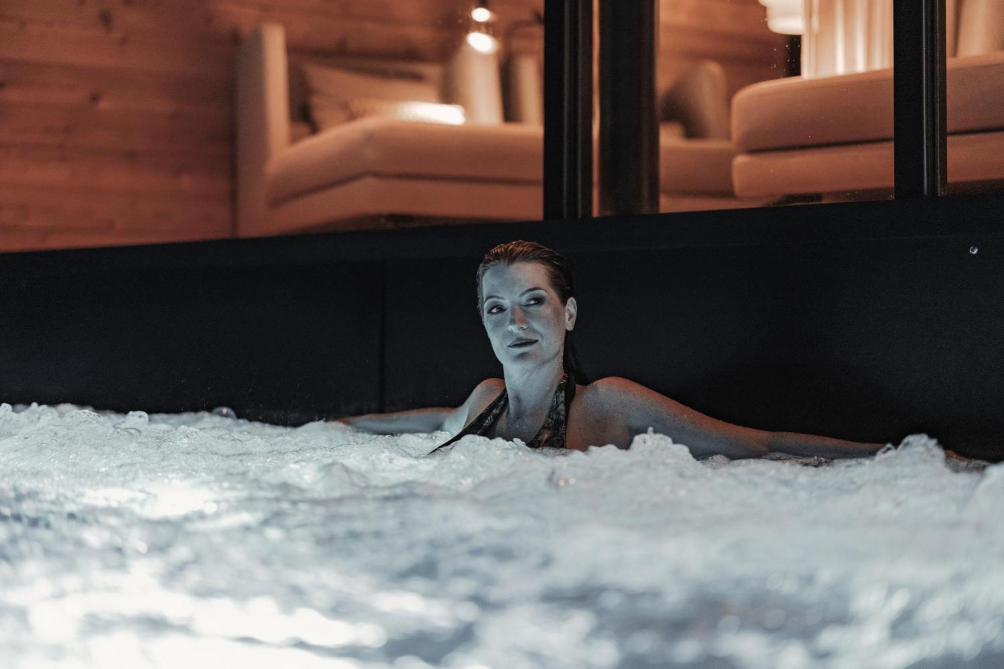 Aster Boutique Hotel & Chalets Fuegenberg Extérieur photo